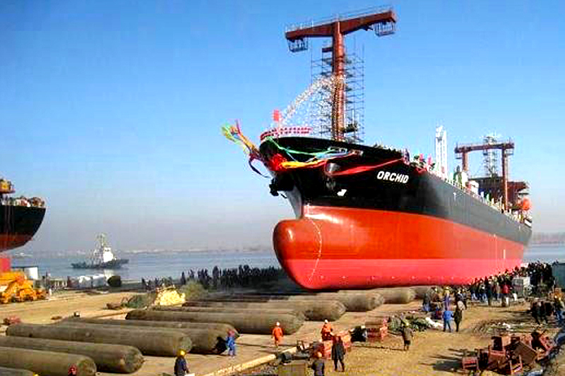 Ship-Launching-using-Marine-Airbags